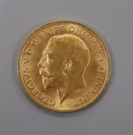 A George V 1915 gold half sovereign.